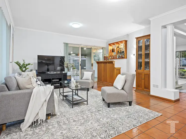 Third view of Homely house listing, 6 Winchcombe Court, Carindale QLD 4152
