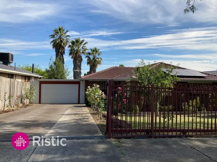 23 Boyle Crescent, Mill Park VIC 3082