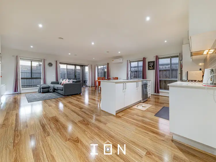 Sixth view of Homely house listing, 3 Sandview Place, Cranbourne VIC 3977