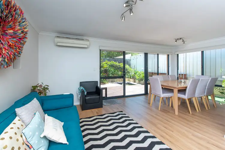 Second view of Homely house listing, 7 Delcomyn Place, Craigie WA 6025