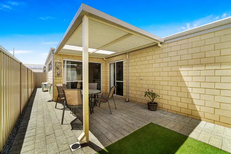 4/25 Gicha Close, Lake Coogee WA 6166