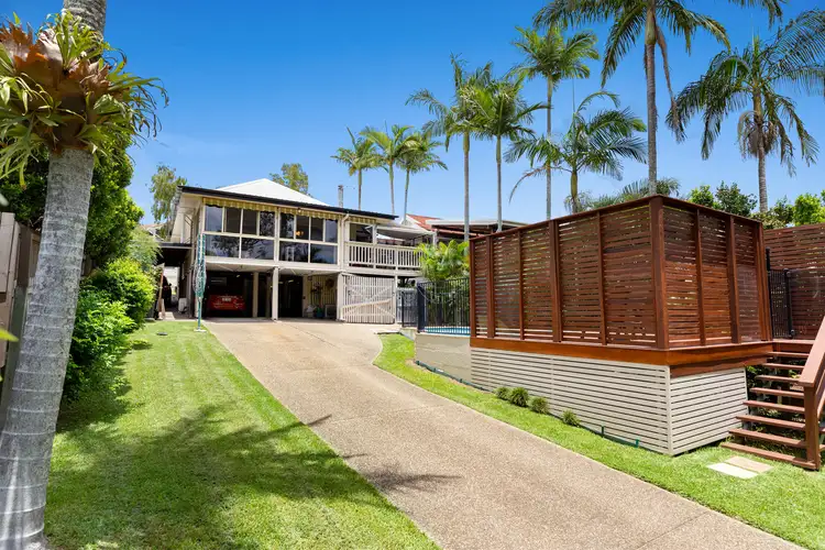 60 Bovelles Street, Camp Hill QLD 4152