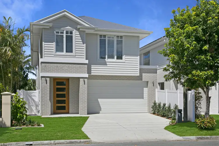 7 Doggett Drive, Miami QLD 4220