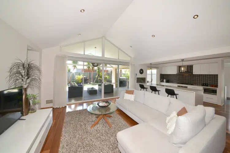 12 Solander Street, Harrisdale WA 6112