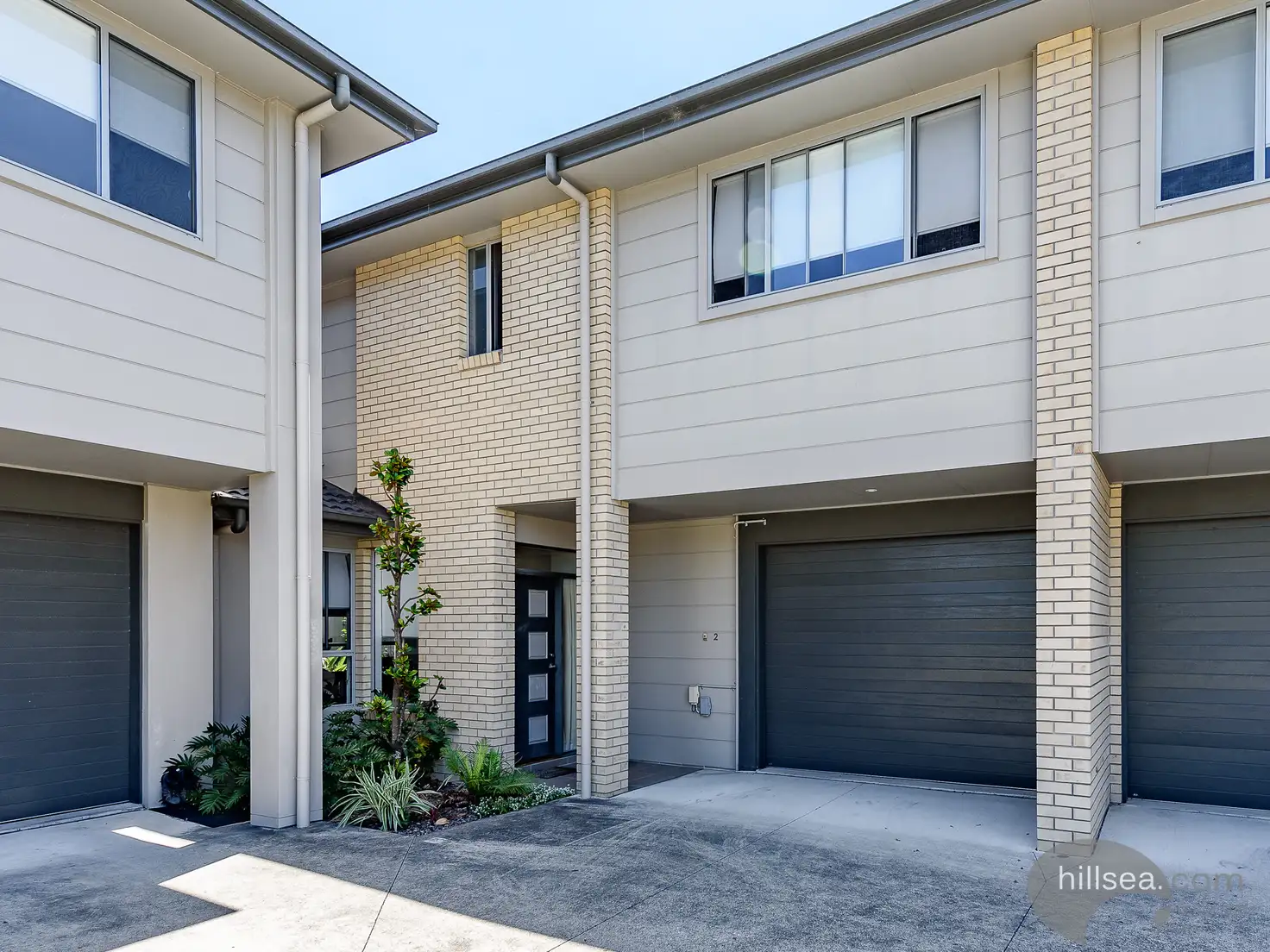 Main view of Homely townhouse listing, 2/9 McWilliam Close, Labrador QLD 4215