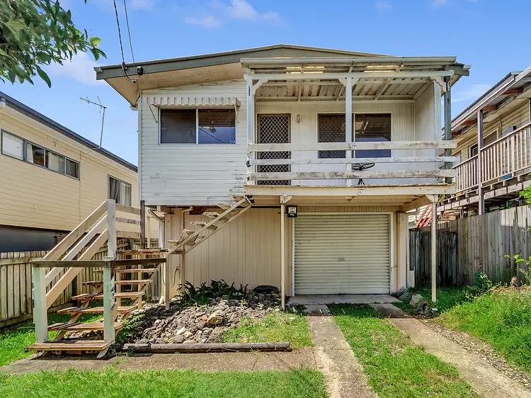 14 Pikett Street, Clontarf QLD 4019