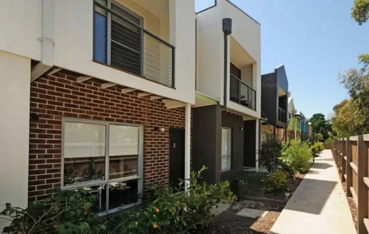Main view of Homely townhouse listing, 22/2 Sanoma Drive, Skye VIC 3977