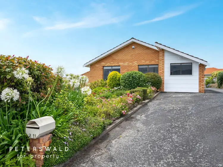 2/11 Tiersen Place, Sandy Bay TAS 7005