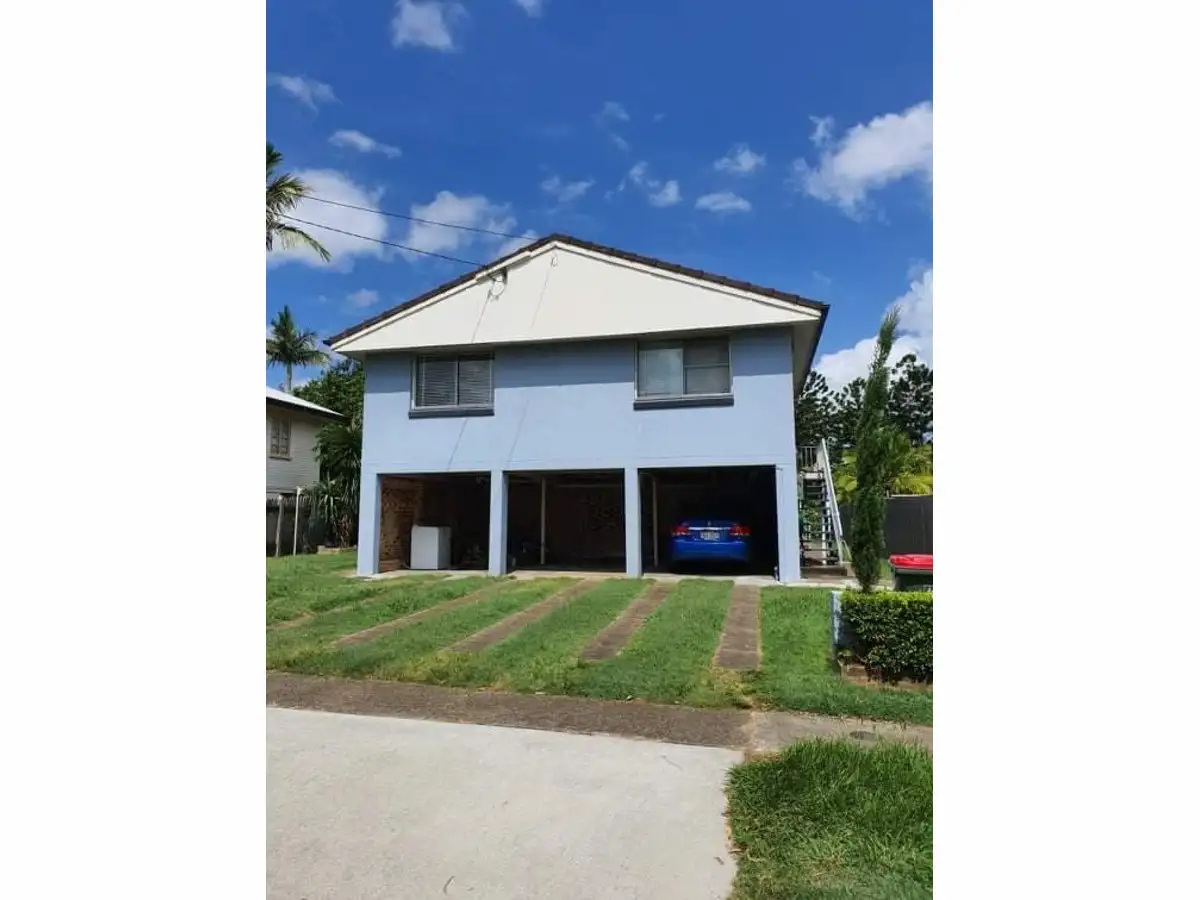 Main view of Homely unit listing, 2/48 Archibald Street, Fairfield QLD 4103