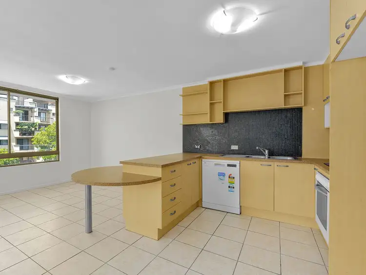 Second view of Homely apartment listing, 6/89 Thorn Street, Kangaroo Point QLD 4169