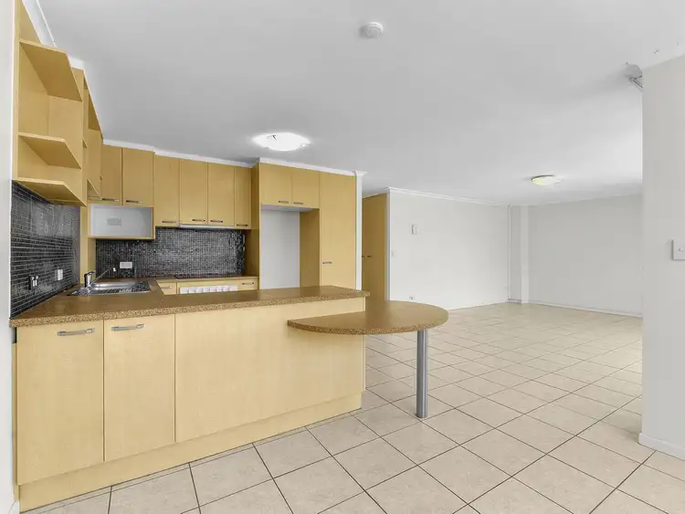 Fourth view of Homely apartment listing, 6/89 Thorn Street, Kangaroo Point QLD 4169