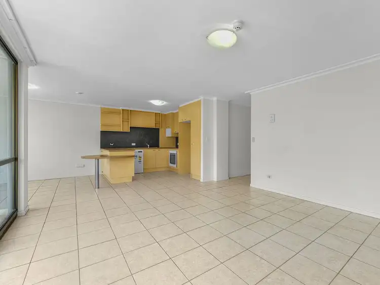 Fifth view of Homely apartment listing, 6/89 Thorn Street, Kangaroo Point QLD 4169