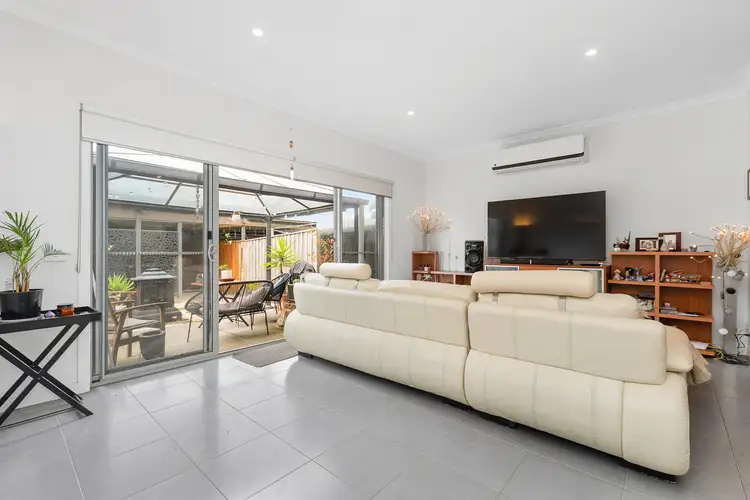Sixth view of Homely townhouse listing, 31 / 2 Sanoma Drive, Skye VIC 3977