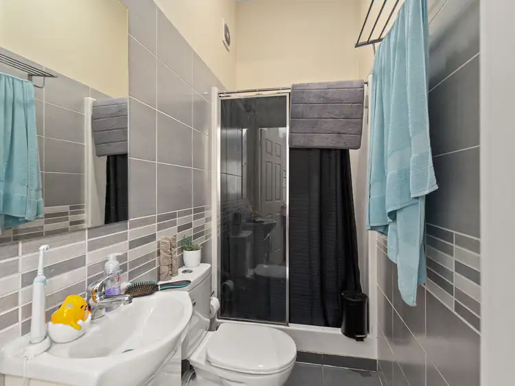Sixth view of Homely house listing, 40 Diamantina Court, Clagiraba QLD 4211