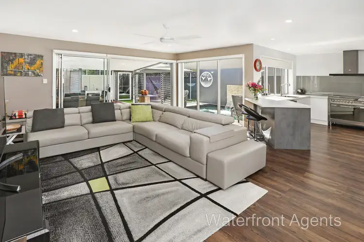 18 Fitzroy Court, Kawana Island QLD 4575