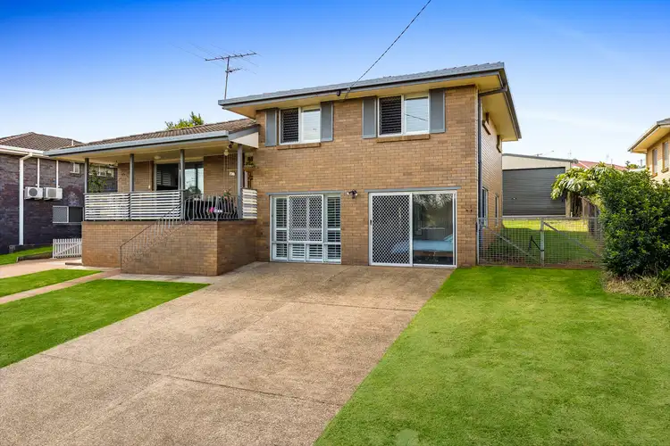 21 Mott Crescent, Rockville QLD 4350