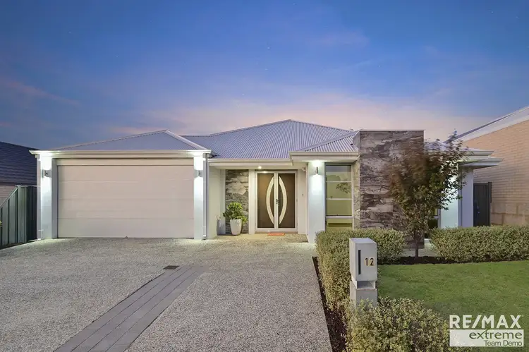 12 Redheart Road, Carramar WA 6031