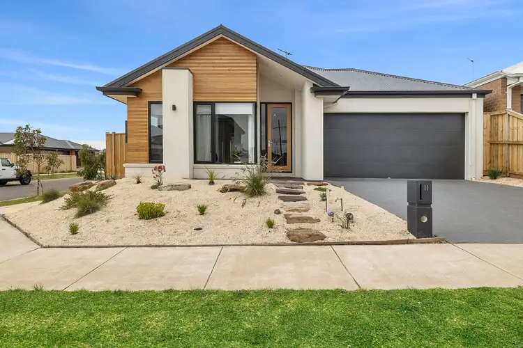 11 Rosella Road, Torquay VIC 3228