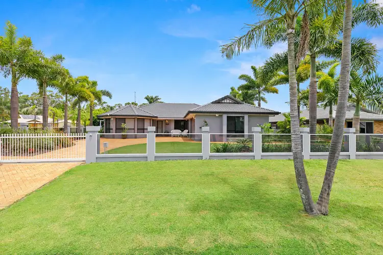 11 Bowerbird Avenue, Eli Waters QLD 4655