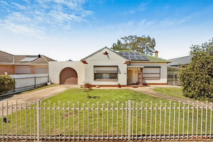 12 Minns Street West, Seaton SA 5023