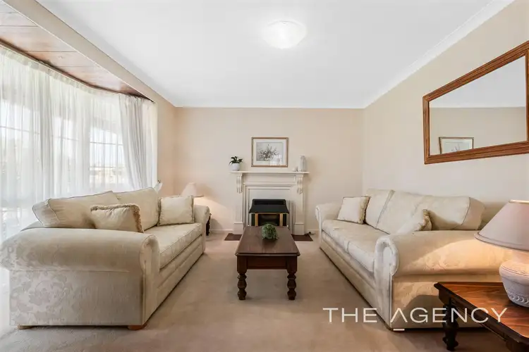 10 Stewartby Crescent, Viveash WA 6056