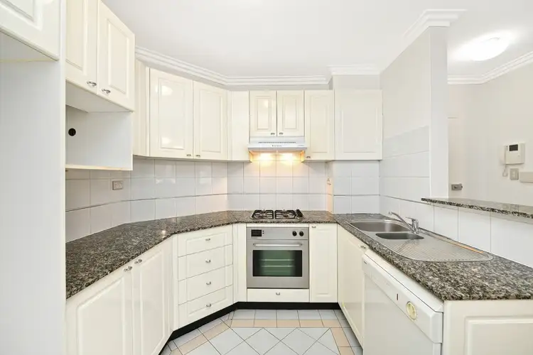 Third view of Homely apartment listing, 2/36 Buckland Street, Chippendale NSW 2008