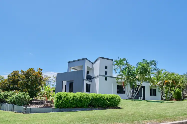 2 Leonie Court, New Auckland QLD 4680