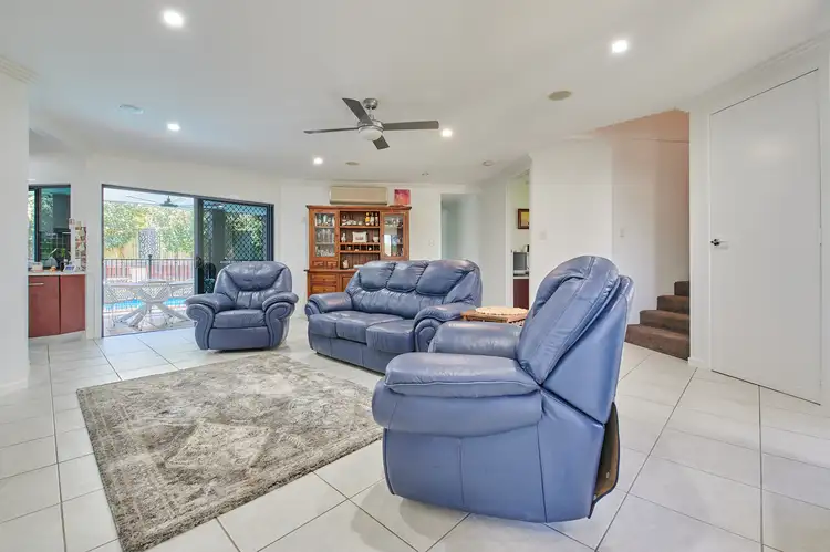 Fifth view of Homely house listing, 2 Leonie Court, New Auckland QLD 4680