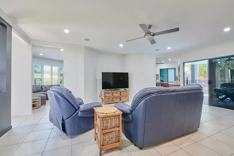 Sixth view of Homely house listing, 2 Leonie Court, New Auckland QLD 4680
