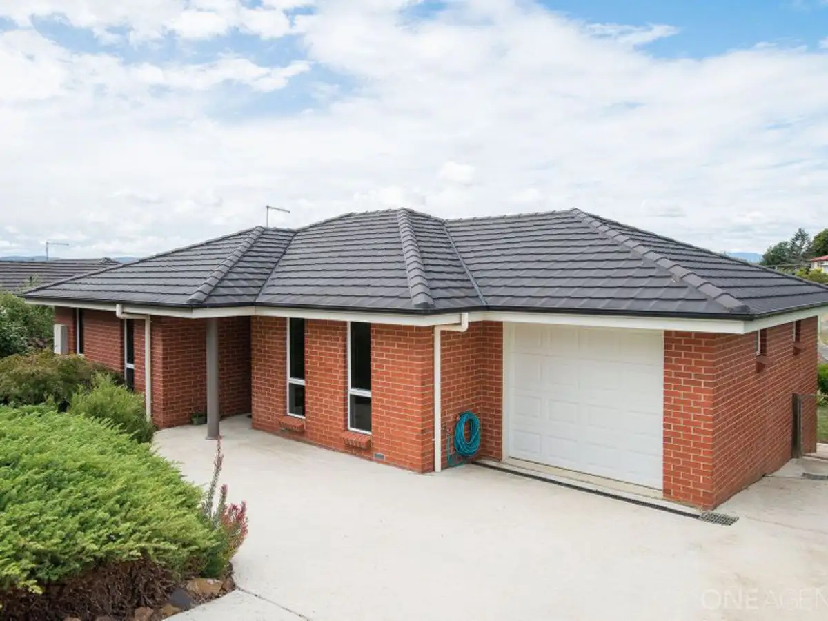 Main view of Homely townhouse listing, 2/7 Chevron Place, Riverside TAS 7250