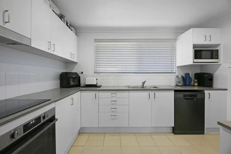 Fourth view of Homely semi-detached listing, 2/3 Crisp Court, Miami QLD 4220