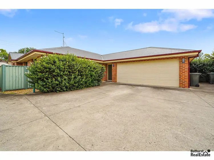 Main view of Homely unit listing, 2/75 Stanley Street, Bathurst NSW 2795