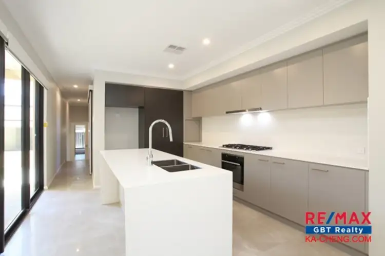 Fourth view of Homely house listing, 15 Logan Way, Noranda WA 6062