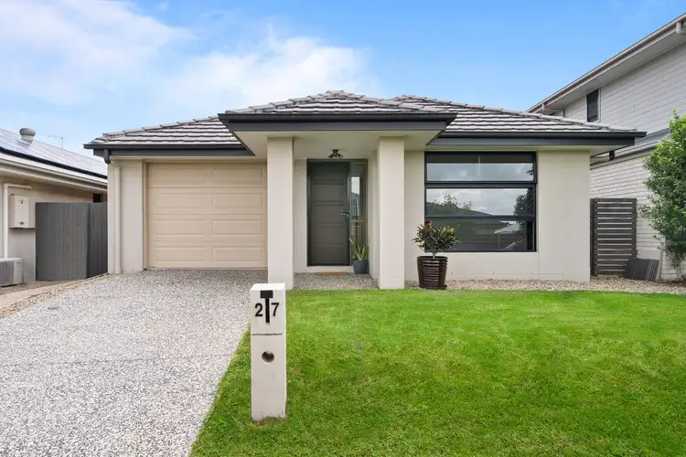 27 Cootharaba Crescent, Warner QLD 4500
