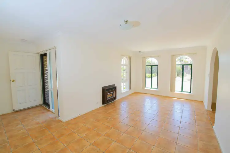 Second view of Homely house listing, 4 Glinis Court, Ferndale WA 6148