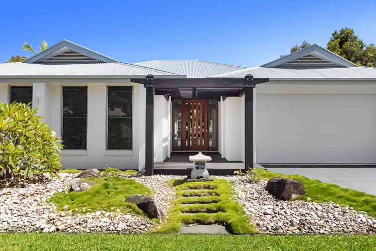 10 Sleepy Hollow Drive, Noosa Heads QLD 4567