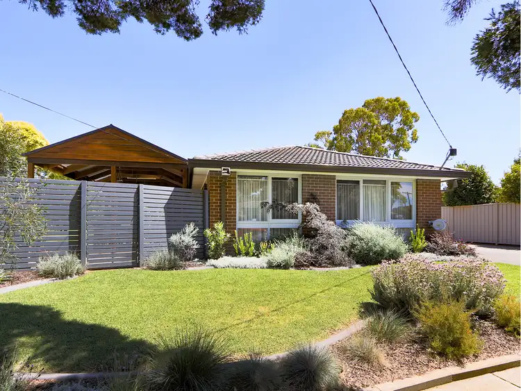 11 Joseph Street, Sale VIC 3850