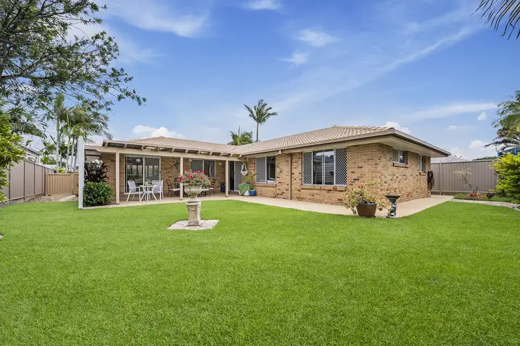 5 Goldfinch Avenue, Burleigh Waters QLD 4220