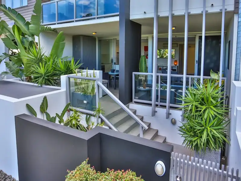 Main view of Homely unit listing, 9/48 Addison Avenue, Bulimba QLD 4171