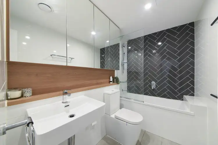 Sixth view of Homely unit listing, 403/10 Curwen Terrace, Chermside QLD 4032