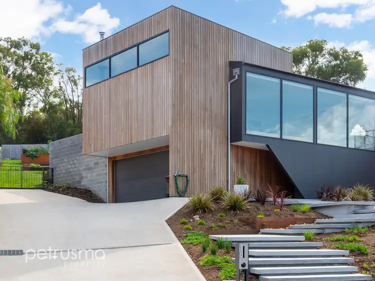 18 Skyline Drive, Howrah TAS 7018