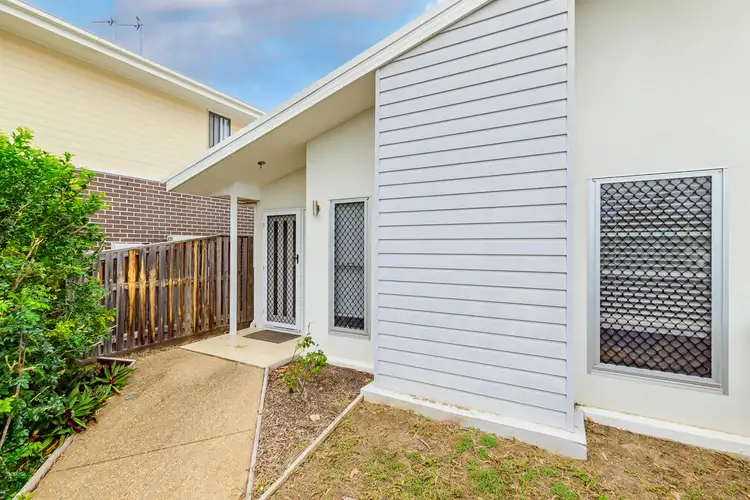Sixth view of Homely unit listing, 2/34 Wedgetail Road, Clinton QLD 4680