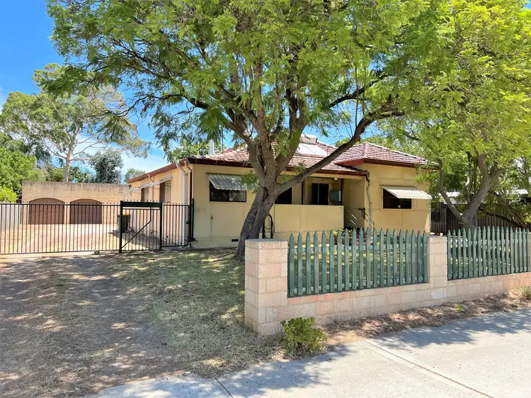 129 Queens Road, South Guildford WA 6055