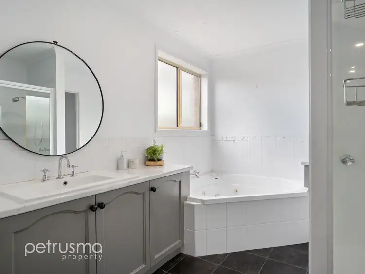 Sixth view of Homely house listing, 10 Freesia Crescent, Kingston TAS 7050