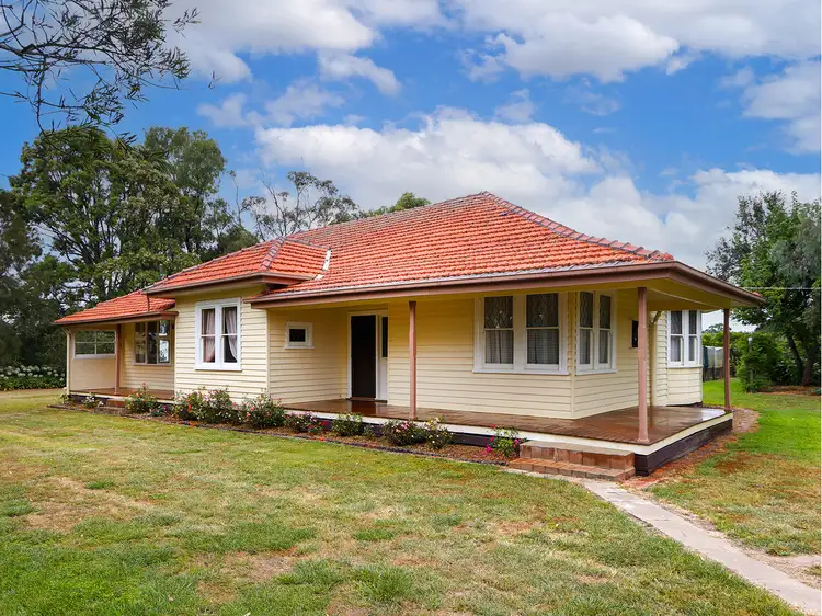 76 Lee Street, Stratford VIC 3862