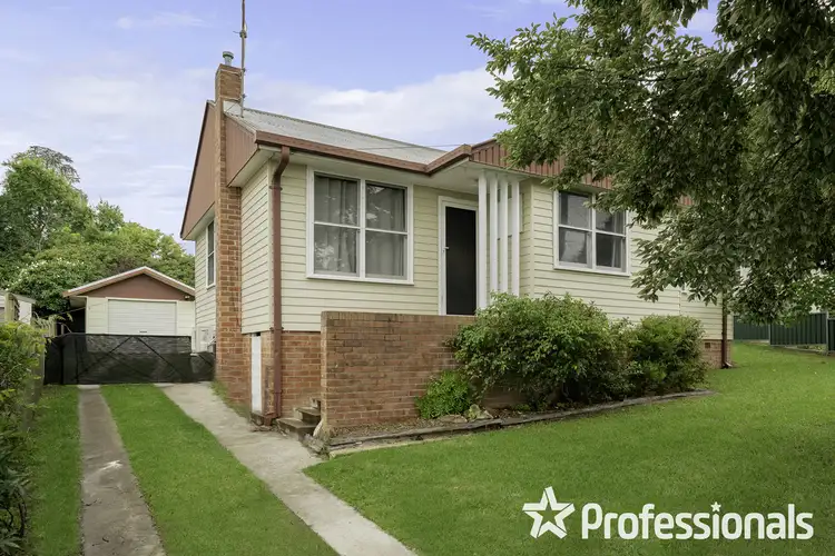 2 McKenzie Place, West Bathurst NSW 2795