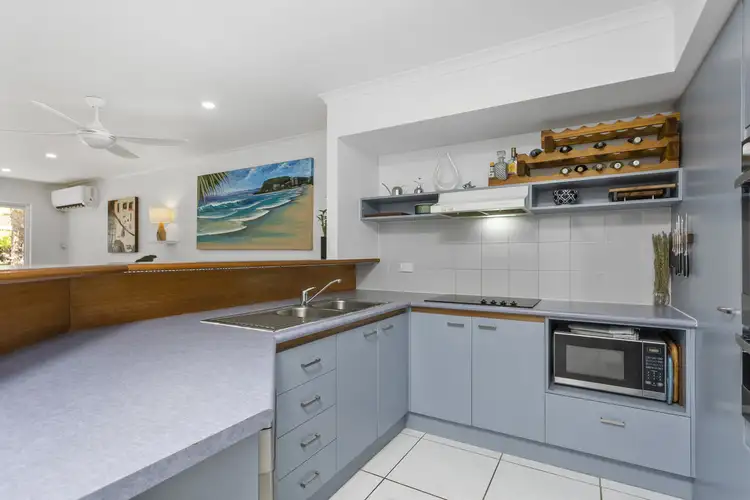 Fifth view of Homely unit listing, 6/16 Crescent Avenue, Mermaid Beach QLD 4218