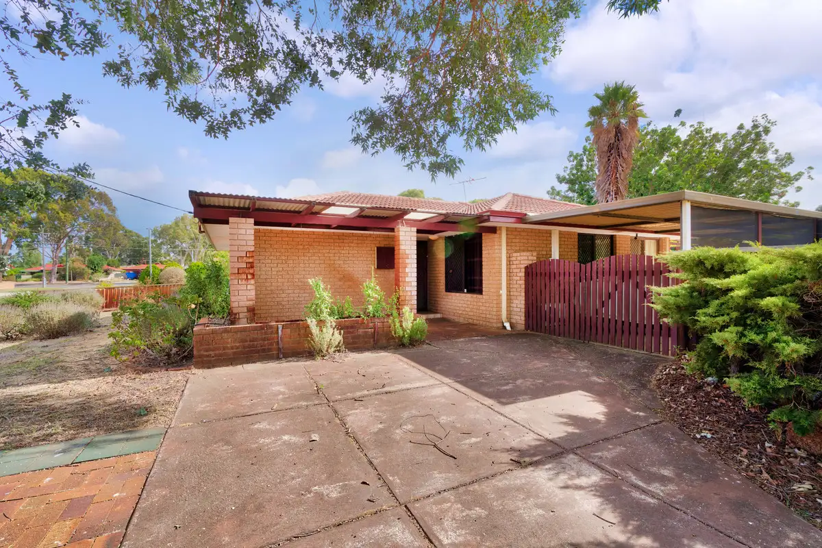 Main view of Homely house listing, 6 Dundee Way, Camillo WA 6111