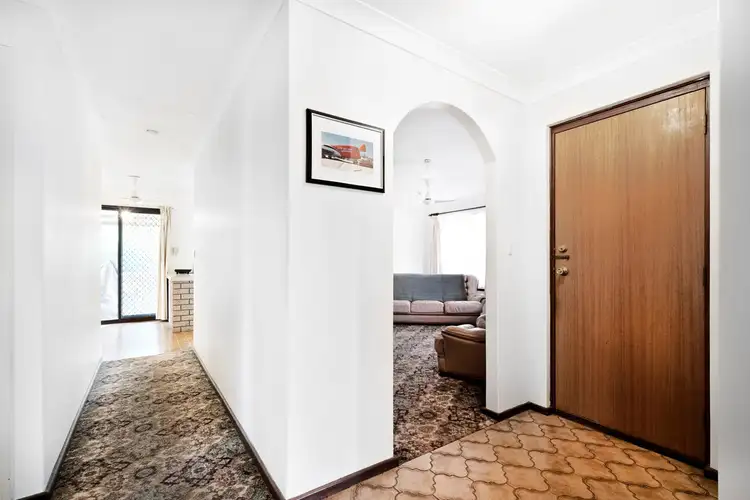 Fourth view of Homely house listing, 6 Dundee Way, Camillo WA 6111