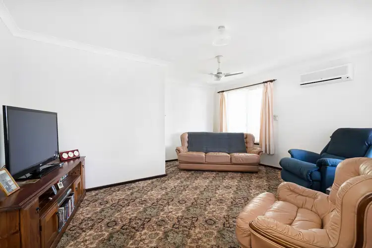 Fifth view of Homely house listing, 6 Dundee Way, Camillo WA 6111